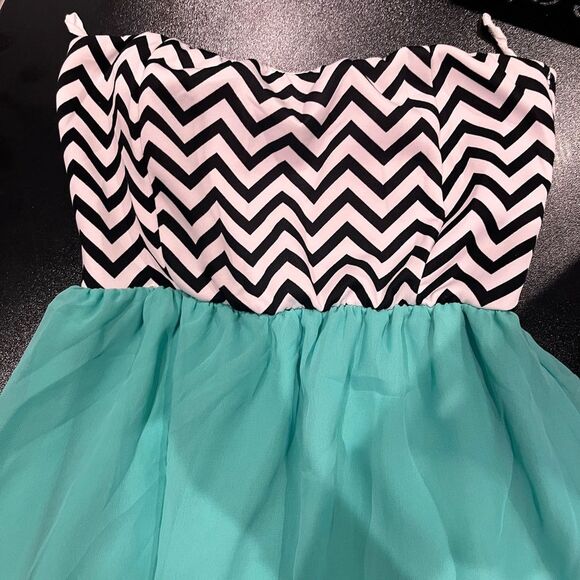 Cantata Black and White Striped Tube Top Sleeveless Dress W/ Blue Bottom Womens - Picture 3 of 5